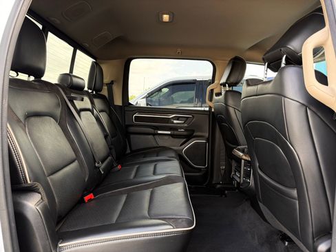 Used 2020 RAM 1500 Laramie AWD/4WD image 31
