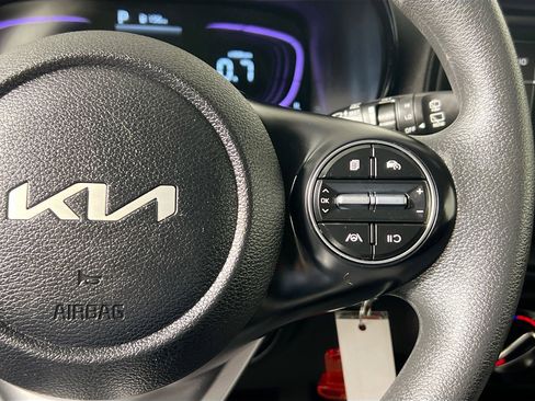 Used 2025 Kia Soul LX w/ LX Technology Package image 19