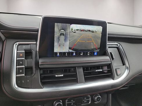 Used 2023 Chevrolet Suburban RST w/ Luxury Package AWD/4WD image 17