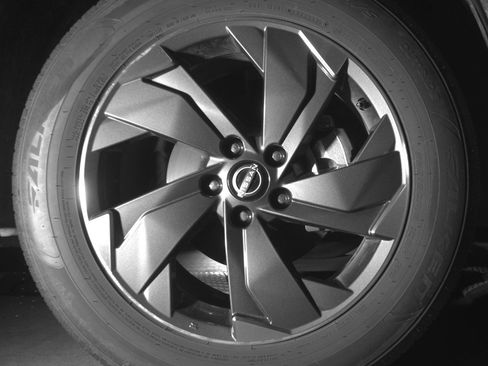 Used 2025 Nissan Rogue SV image 13