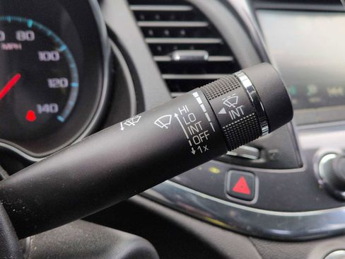 Used 2016 Chevrolet Impala LT w/ Convenience Package image 25