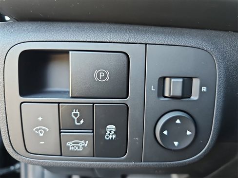 New 2025 Hyundai Ioniq 6 SE image 26