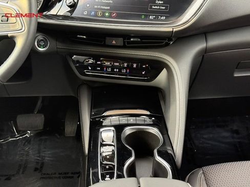 Used 2022 Buick Envision Preferred FWD image 17