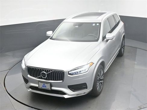 Used 2022 Volvo XC90 T6 Momentum w/ Climate Package image 47