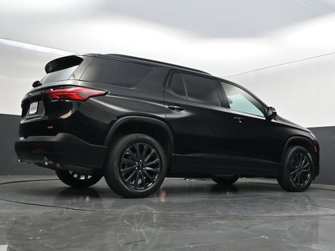Used 2023 Chevrolet Traverse RS AWD/4WD image 48
