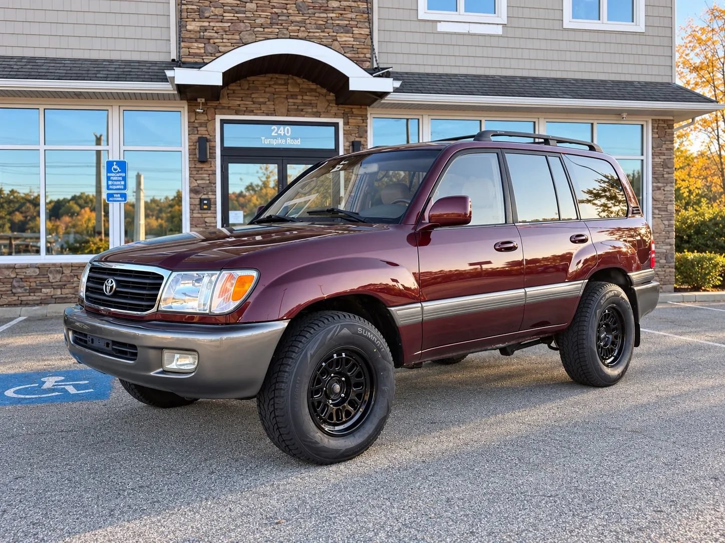 Used 2000 Toyota Land Cruiser w/ Convenience Pkg AWD/4WD image 5