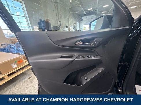 Used 2023 Chevrolet Equinox LT FWD image 30