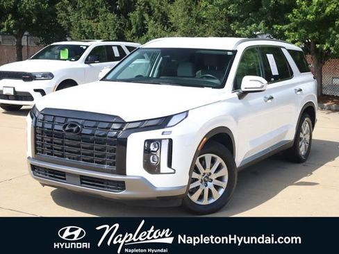 Used 2024 Hyundai Palisade SEL FWD image 1
