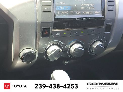 Used 2017 Toyota Tundra SR5 w/ SR5 Upgrade Package AWD/4WD image 31