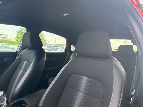 Used 2024 Honda Civic Sport image 8