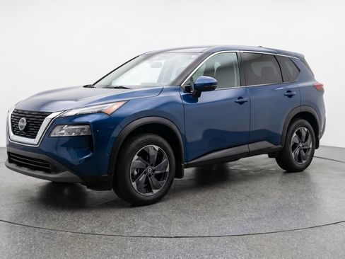 Used 2025 Nissan Rogue SV FWD image 3