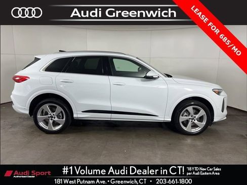 Certified 2025 Audi Q5 2.0T Premium Plus w/ Premium Plus image 8