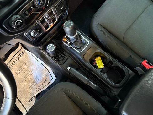 Used 2020 Jeep Gladiator Sport w/ Quick Order Package 24S image 25