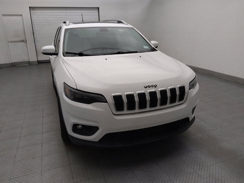 Used 2019 Jeep Cherokee Latitude Plus w/ Comfort/Convenience Group FWD image 14