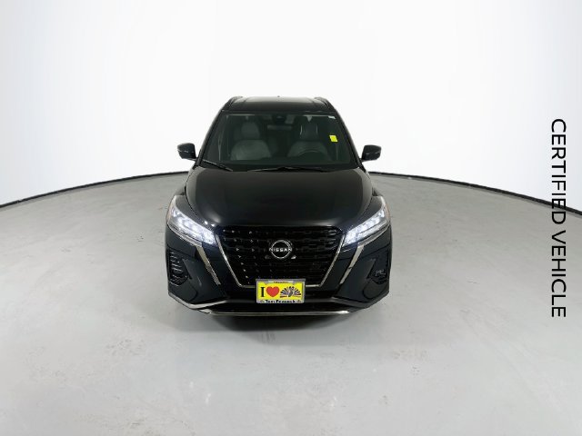 Certified 2024 Nissan Kicks SR w/ SR Premium Package FWD image 4
