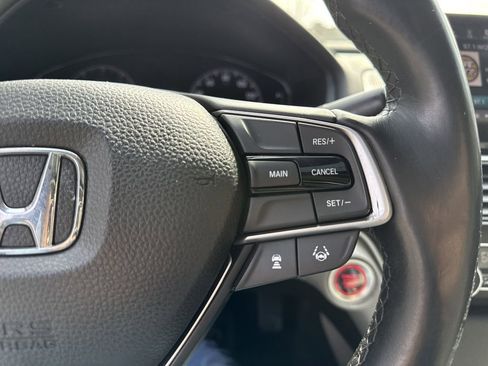 Used 2018 Honda Accord EX-L image 22