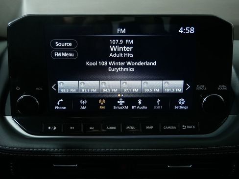 Used 2023 Nissan Rogue SL w/ SL Premium Package image 28