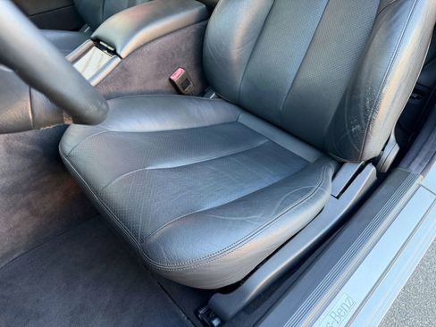 Used 2000 Mercedes-Benz CLK 320 Cabriolet image 44