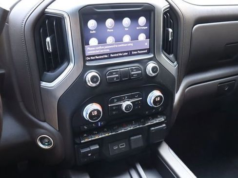 Used 2019 GMC Sierra 1500 Denali w/ Denali Ultimate Package AWD/4WD image 7