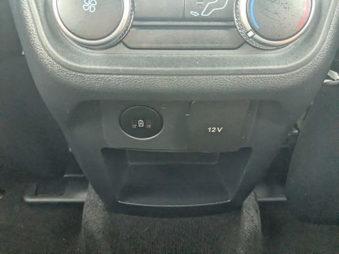 Used 2025 Ford Explorer ST-Line w/ ST-Line Street Pack image 18