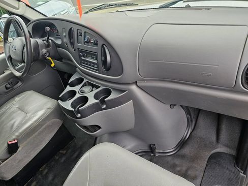 Used 2008 Ford E-150 and Econoline 150 RWD image 13