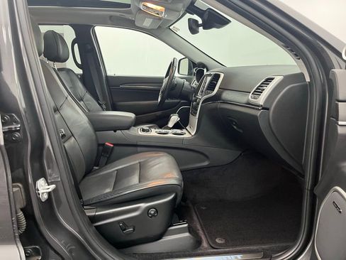 Used 2018 Jeep Grand Cherokee Summit w/ Platinum Series Group image 27