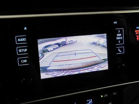 Certified 2018 Toyota Corolla SE w/ Carpet Mat Package (TMS) FWD image 26