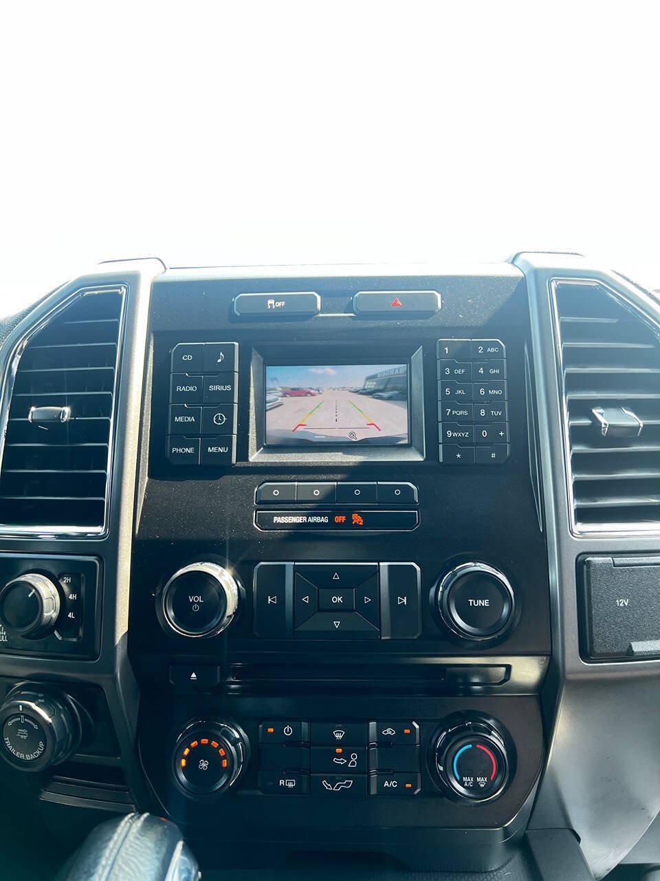 Used 2016 Ford F150 XLT w/ Equipment Group 301A Mid AWD/4WD image 9