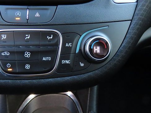 Used 2024 Chevrolet Malibu LT image 30