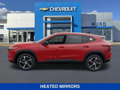 New 2026 Chevrolet Trax RS w/ Sunroof Package FWD image 8