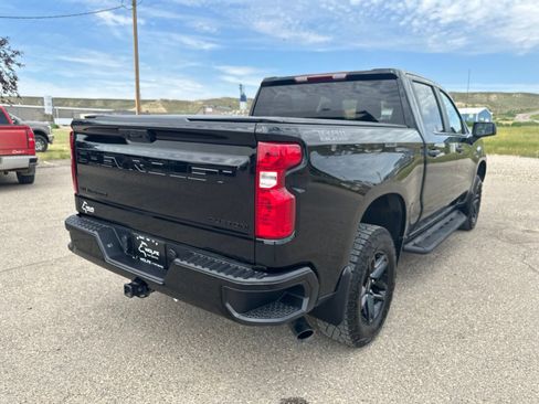 Used 2025 Chevrolet Silverado 1500 Custom Trail Boss w/ Dark Appearance Package AWD/4WD image 24