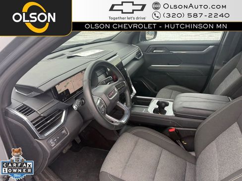 Used 2025 GMC Acadia Elevation image 10