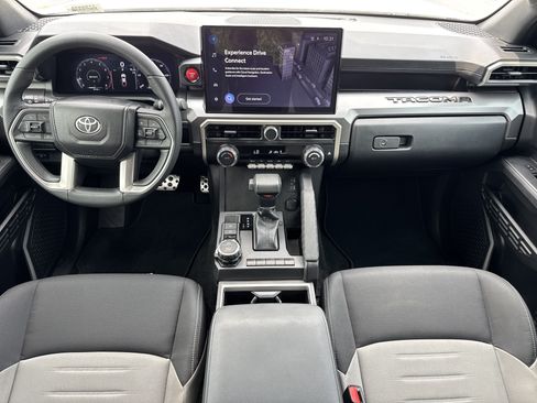 Used 2024 Toyota Tacoma TRD Sport AWD/4WD image 27