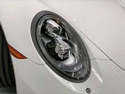 Used 2016 Porsche 911 Turbo image 29