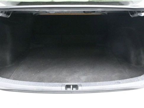 Used 2020 Toyota Corolla LE image 13