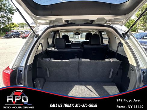 Used 2020 Mitsubishi Outlander SE AWD/4WD image 25