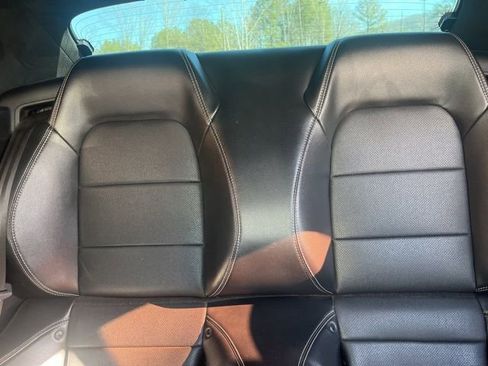 Used 2019 Ford Mustang Premium image 32