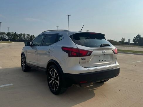 Used 2017 Nissan Rogue Sport SL w/ SL Premium Package image 6