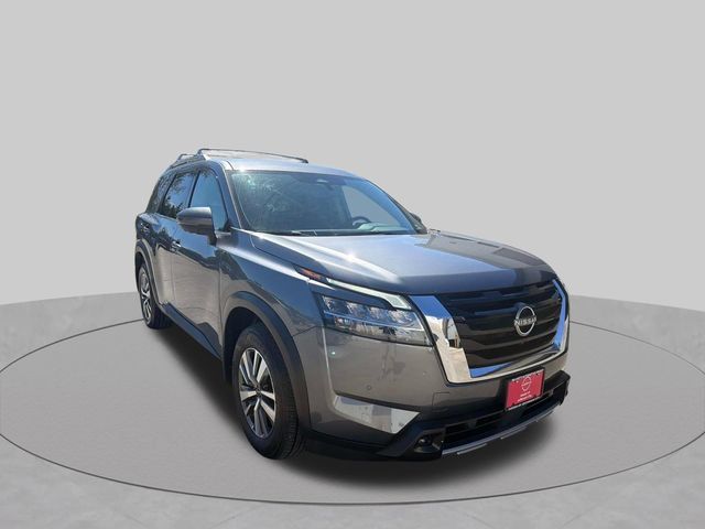 Used 2023 Nissan Pathfinder SL AWD/4WD 360° Tour