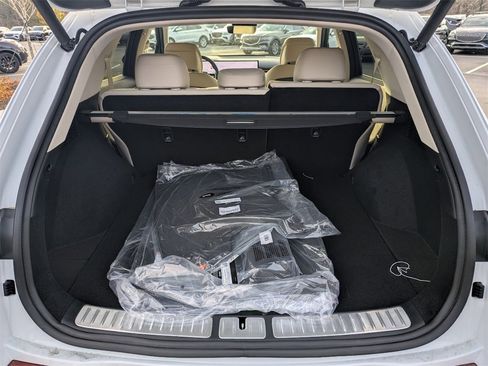 New 2026 Genesis GV70 2.5T Select image 13