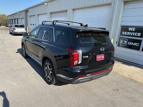 Used 2023 Hyundai Palisade Limited w/ Cargo Package image 22