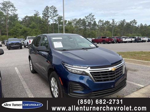 Used 2022 Chevrolet Equinox LS w/ LPO, Floor Liner Package image 1