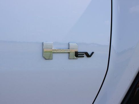 New 2025 GMC Hummer EV 2X image 9