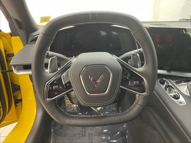 Used 2025 Chevrolet Corvette Stingray Convertible w/ 1LT RWD image 15