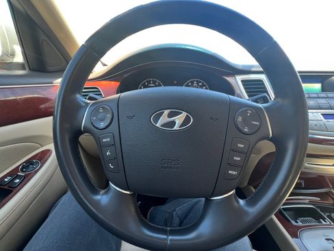 Used 2012 Hyundai Genesis 3.8 image 14