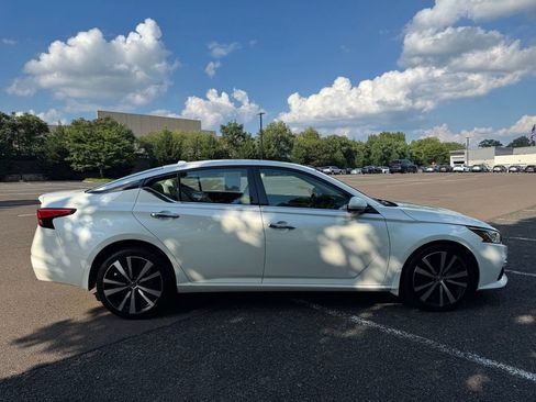 Used 2020 Nissan Altima 2.5 Platinum AWD/4WD image 5