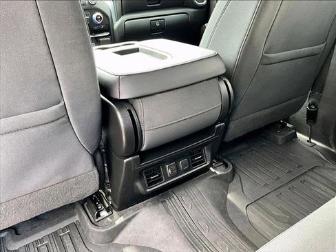 Used 2020 GMC Sierra 1500 SLE w/ SLE Value Package image 25