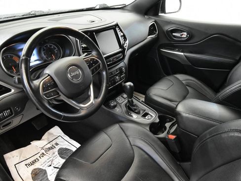 Used 2019 Jeep Cherokee High Altitude image 12