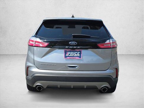 Used 2021 Ford Edge Titanium FWD image 6
