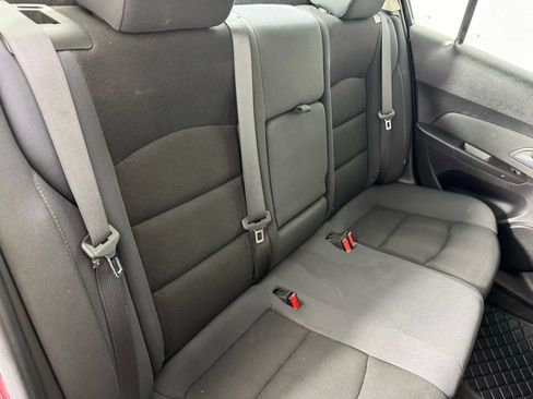 Used 2016 Chevrolet Cruze LT image 33
